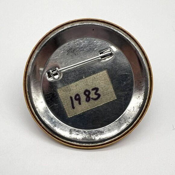 Penni Anne Cross Big Sisters Buckskins Button Pinback Pin Signed Auto Art 1983 - Picture 4 of 9